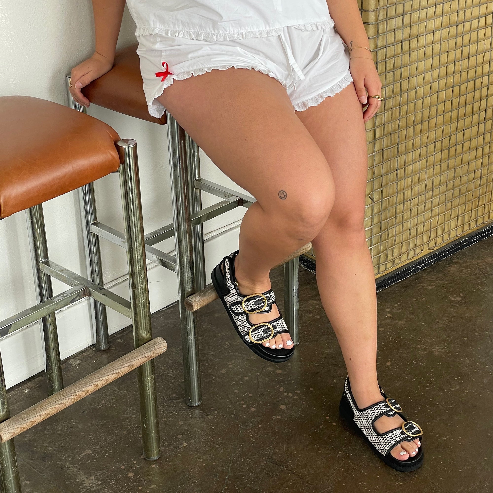 STARLA SANDALS BLACK NATURAL RAFFIA