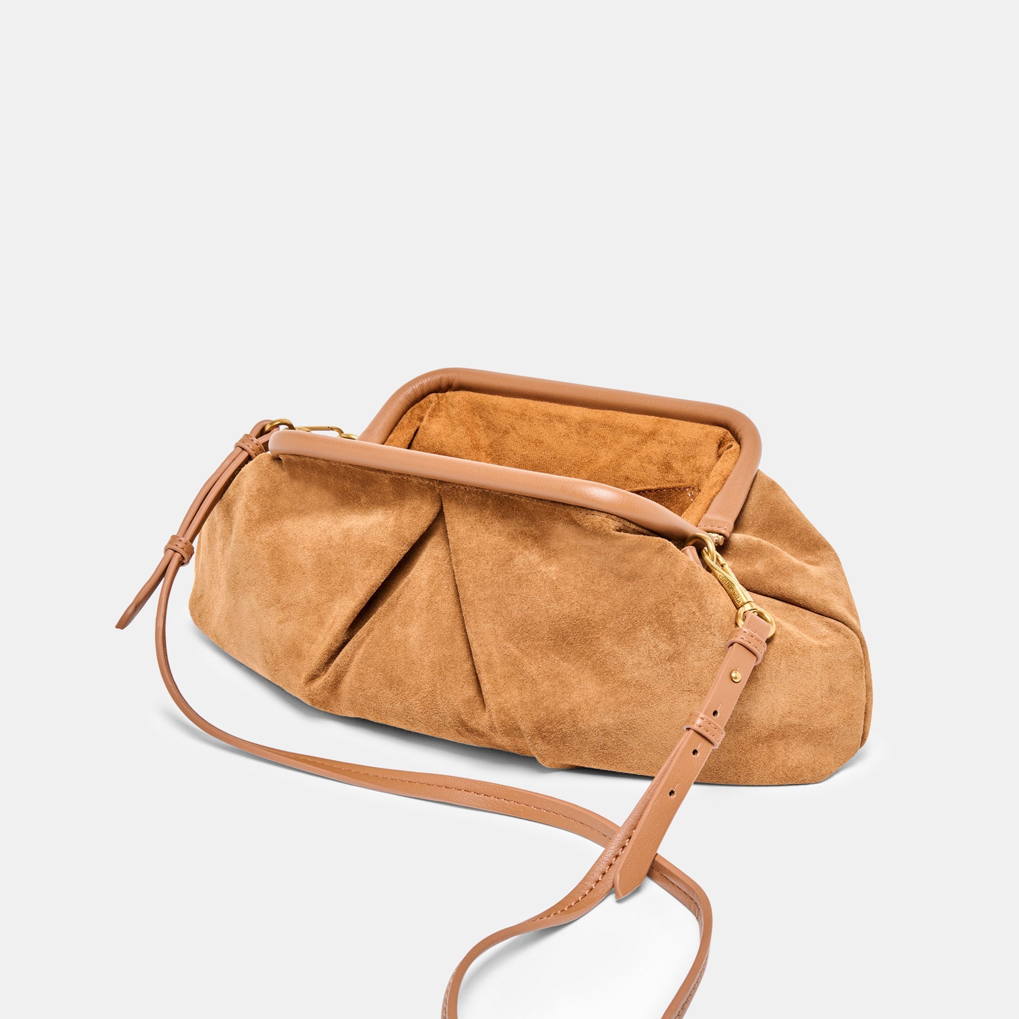 SAHARA CLUTCH COGNAC SUEDE