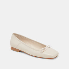 ANISA BALLET FLATS CREME CRINKLE PATENT - re:vita