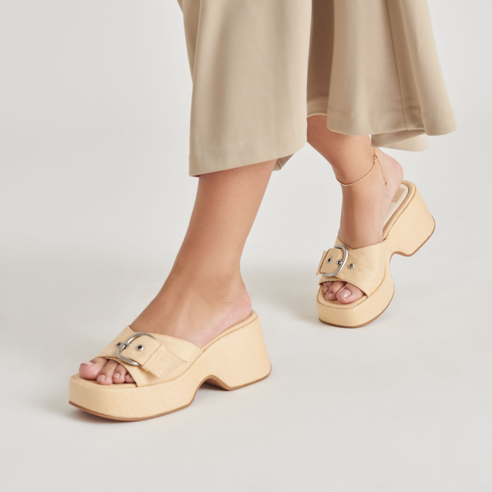 GISEL HEELS LT NATURAL WOVEN RAFFIA