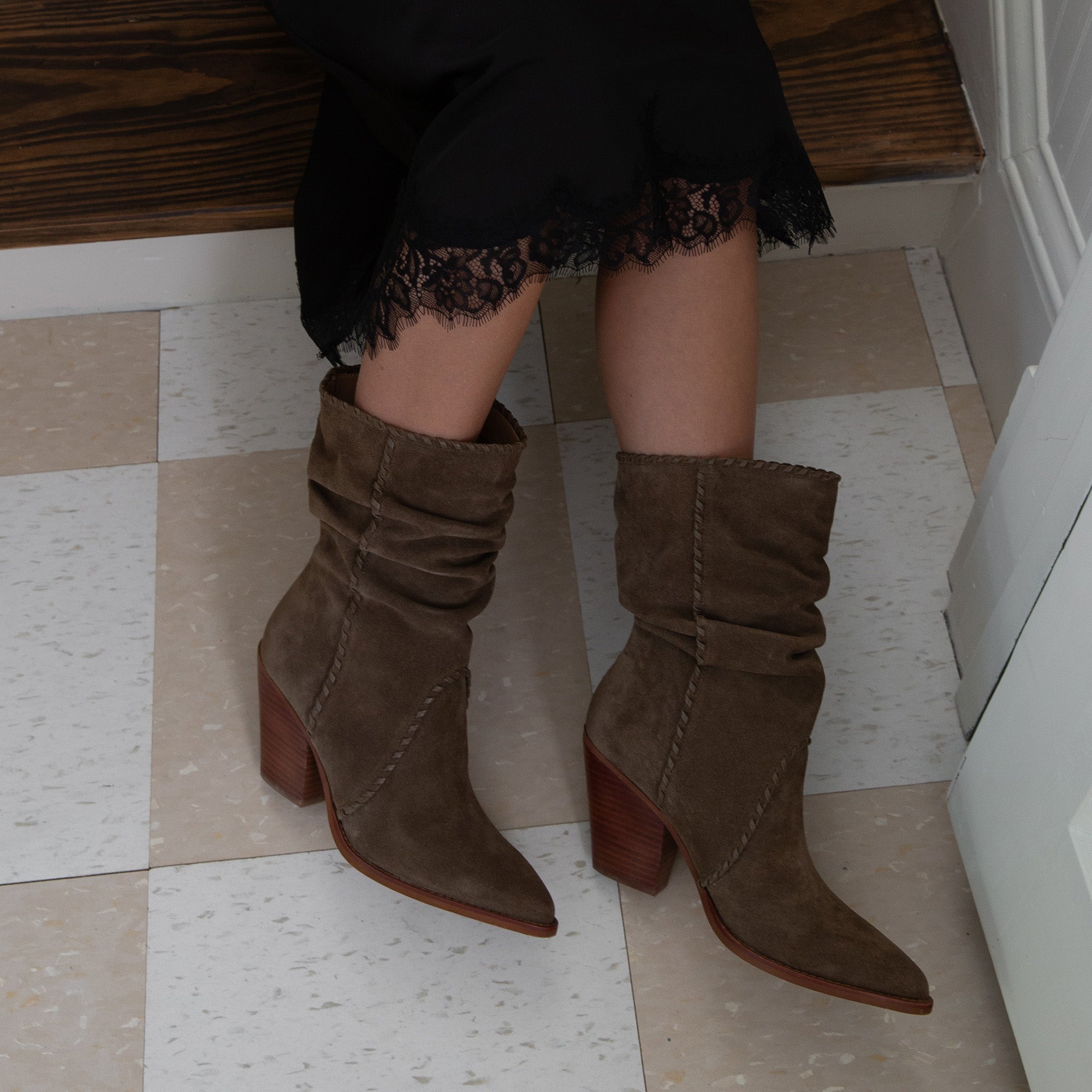 JULITH BOOTS OLIVE SUEDE