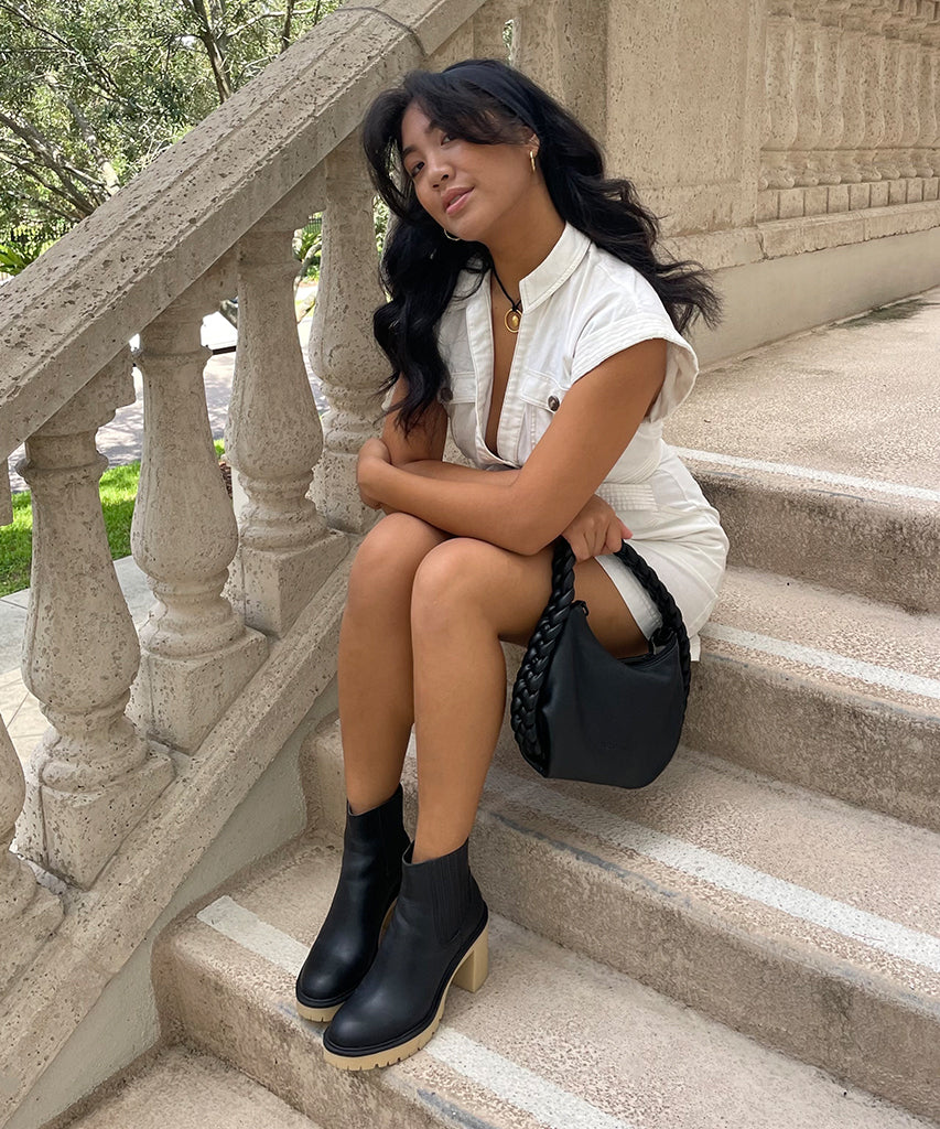 CASTER H2O BOOTIES BLACK LEATHER - re:vita